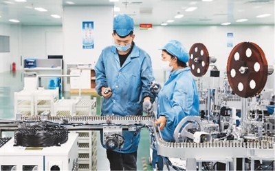 形成促進節能與新能源汽車協調發展的市場化機制—— 新能源汽車積分新規出臺